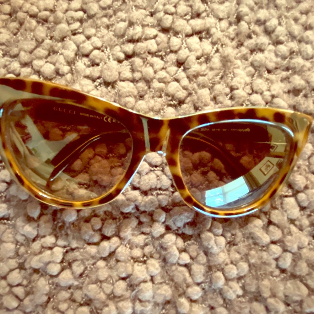Gucci Havana cat eye sunglasses GG3739s